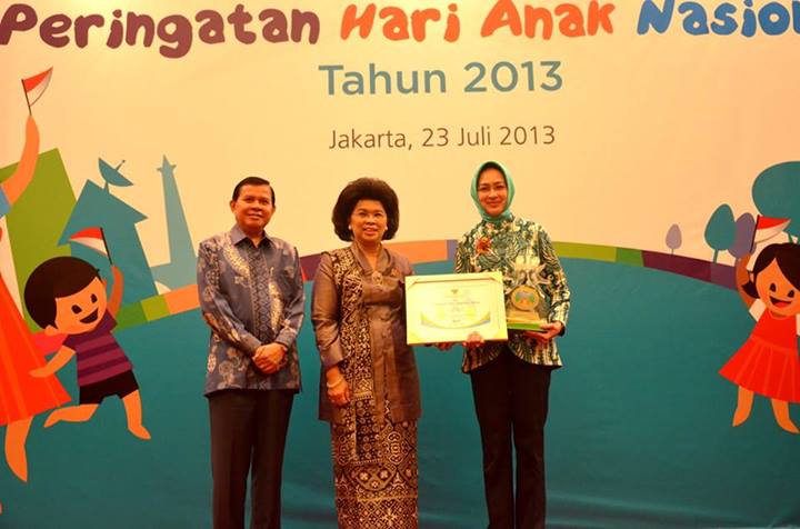 KOTA TANGERANG SELATAN KEMBALI MEMPEROLEH PENGHARGAAN KOTA LAYAK ANAK TINGKAT PRATAMA di berikan oleh Menteri Pemberdayaan Perempuan pada acara HARI ANAK NASIONAL (23/7) . Photo: Kemal Fuzie