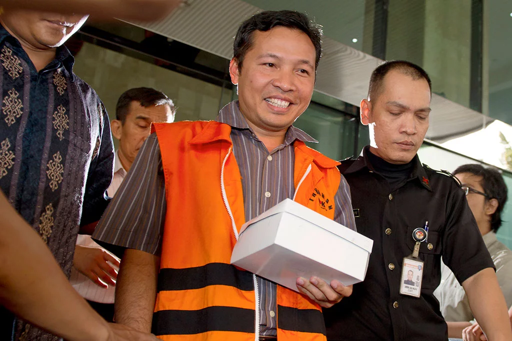 Tersangka korupsi alat kesehatan (alkes) di Pemkot Tangerang Selatan (Tangsel) Mamak Jamaksari.antara