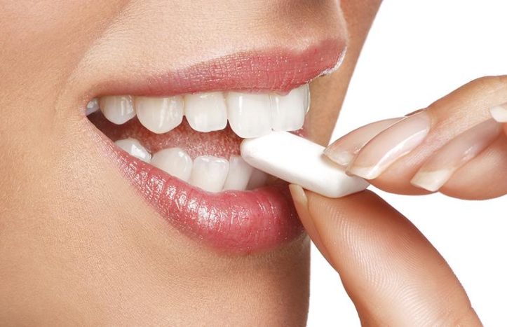 menelan permen karet sistem pencernaan