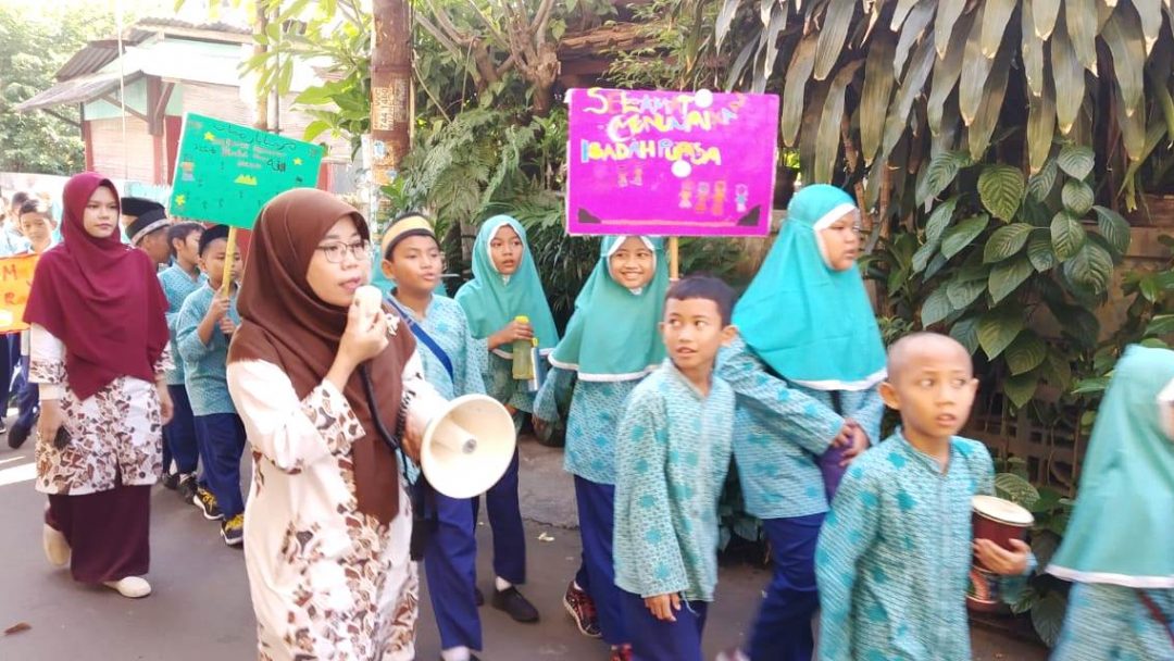MIN 2 Tangsel Adakan Pawai Tarhib Ramadhan