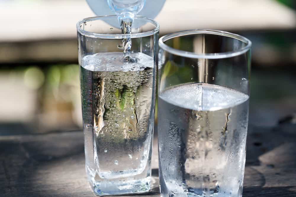 minum es setelah makan