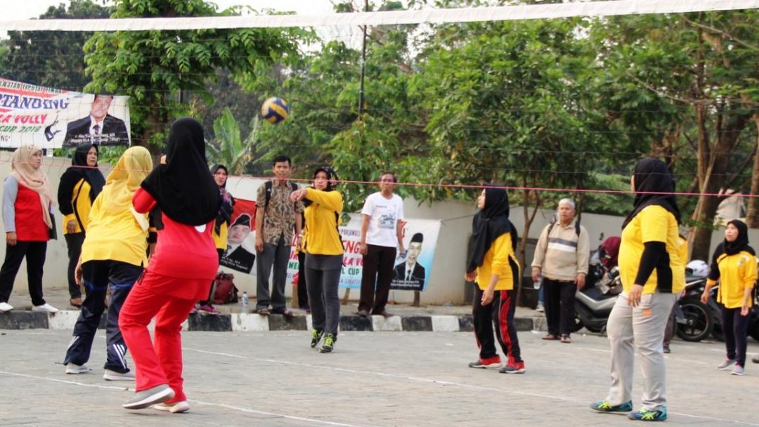 Sekda Tangsel Tutup Turnamen Bola Volly “Kemenag Tangsel” Cup 2019