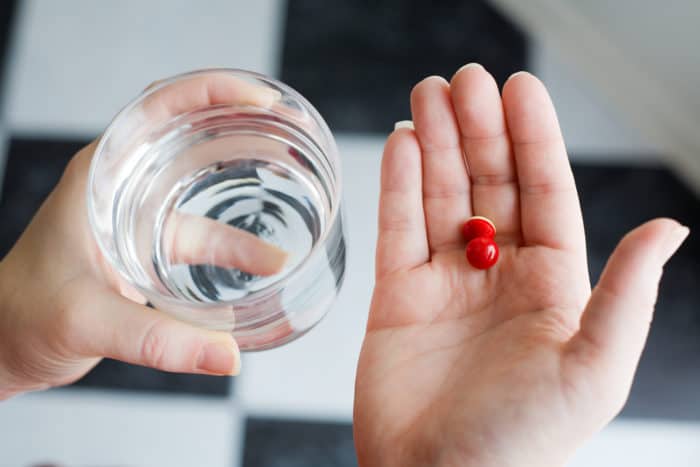 minum antibiotik