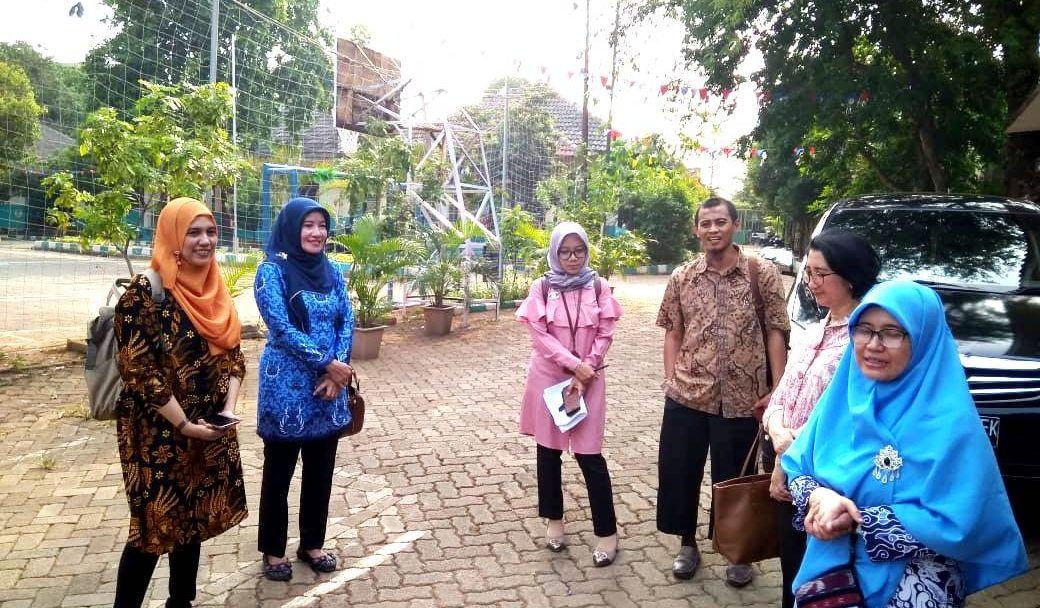 Monitoring Program Pontren Sehat di Pontren Al-Amanah Al-Gontory dan Madinatunnajah, Tangsel