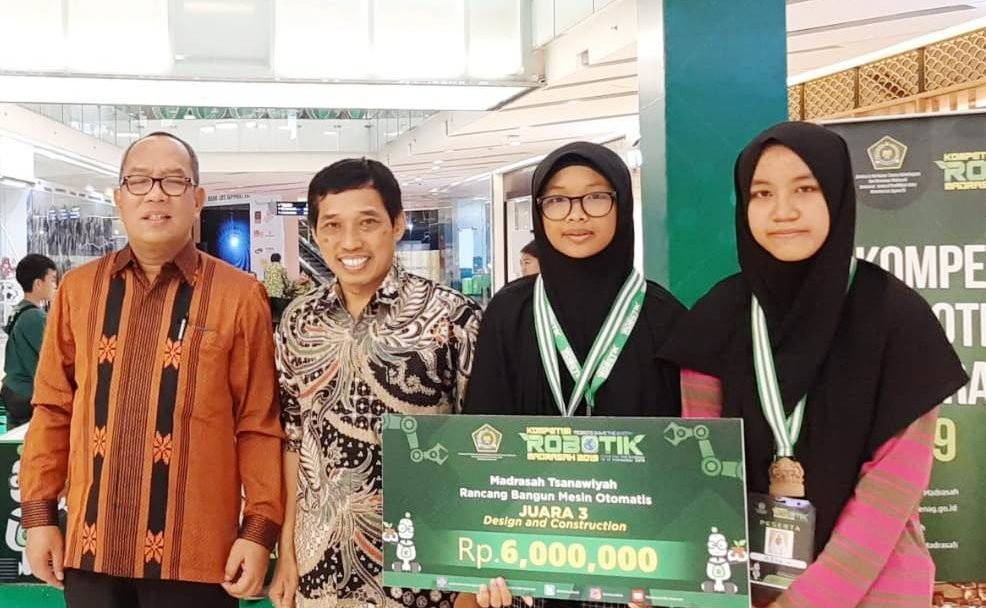 MTsN 1 Kota Tangsel Raih Juara 3 Pada Kompetisi Madrasah Robotik 2019