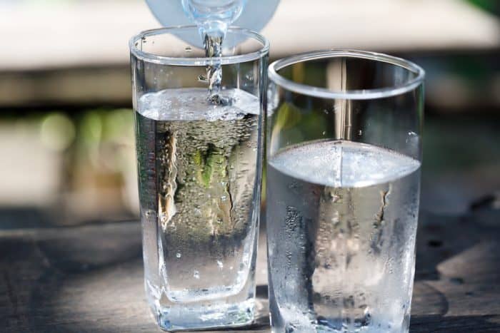 minum es setelah makan