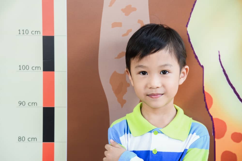 beda stunting dan pendek