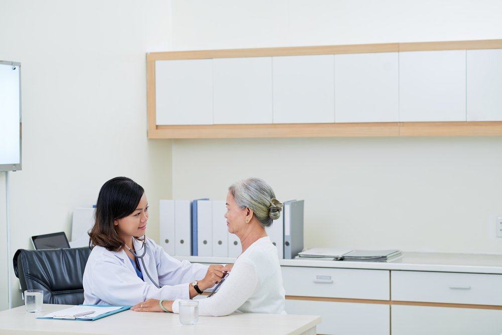 periksa kesehatan bagi lansia