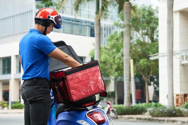 penularan COVID-19 taksi