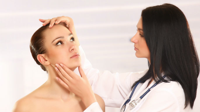 menghilangkan bekas jerawat