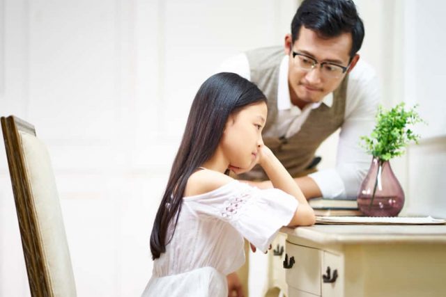 mengatasi anak stres