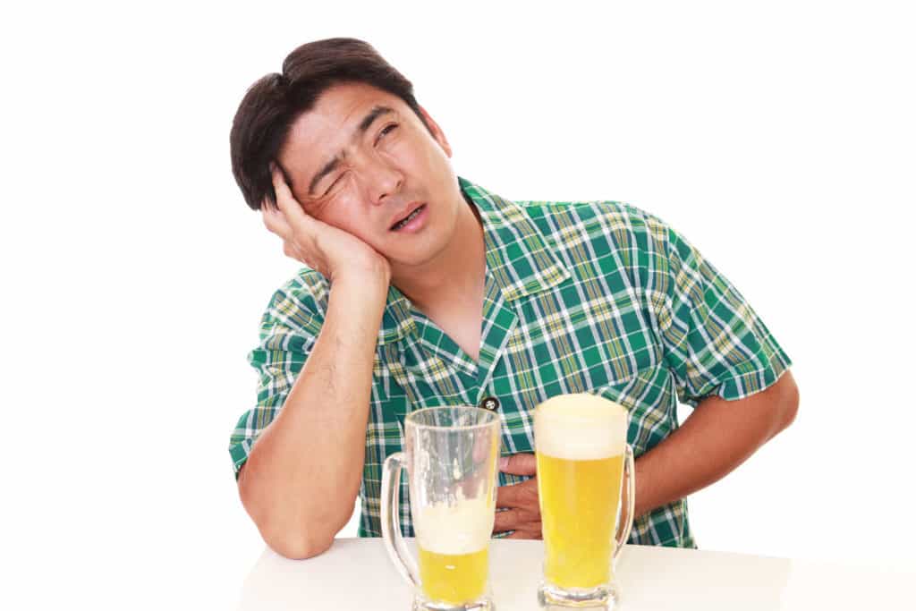 minum alkohol sebelum makan