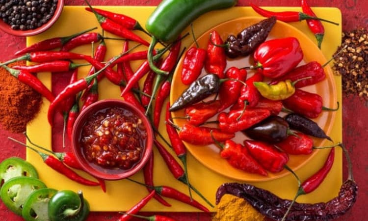 jangan makan pedas saat sahur