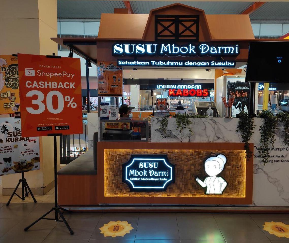 Kisah Viral Susu Mbok Darmi, Dari Kantin Kampus Kini Miliki 36 Outlet dan 130 Karyawan