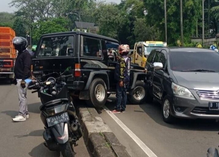 Kecelakaan di Jalan Raya Serpong, Pengemudi Daihatsu Taft Meninggal di Tempat