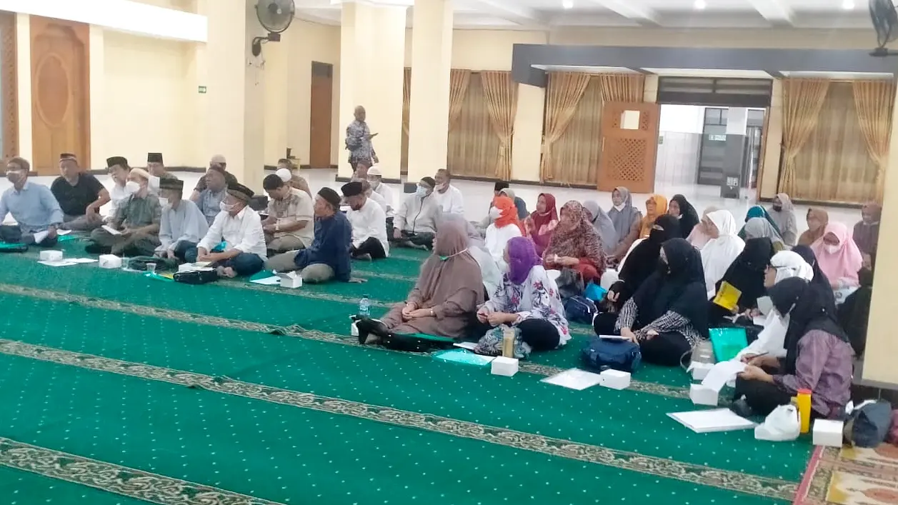 Jemaah Calon Haji Kecamatan Ciputat Antusias Ikuti Bimsik