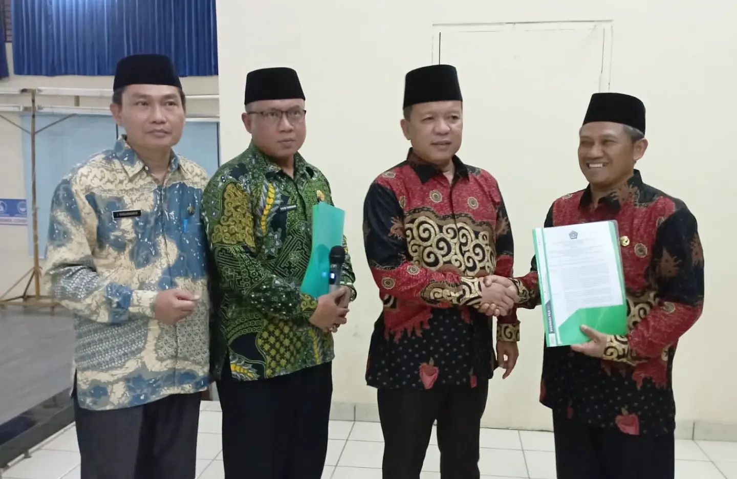 Kepala Kantor Kemenag Tangsel Lantik Pengurus FKKG Periode 2022-2024