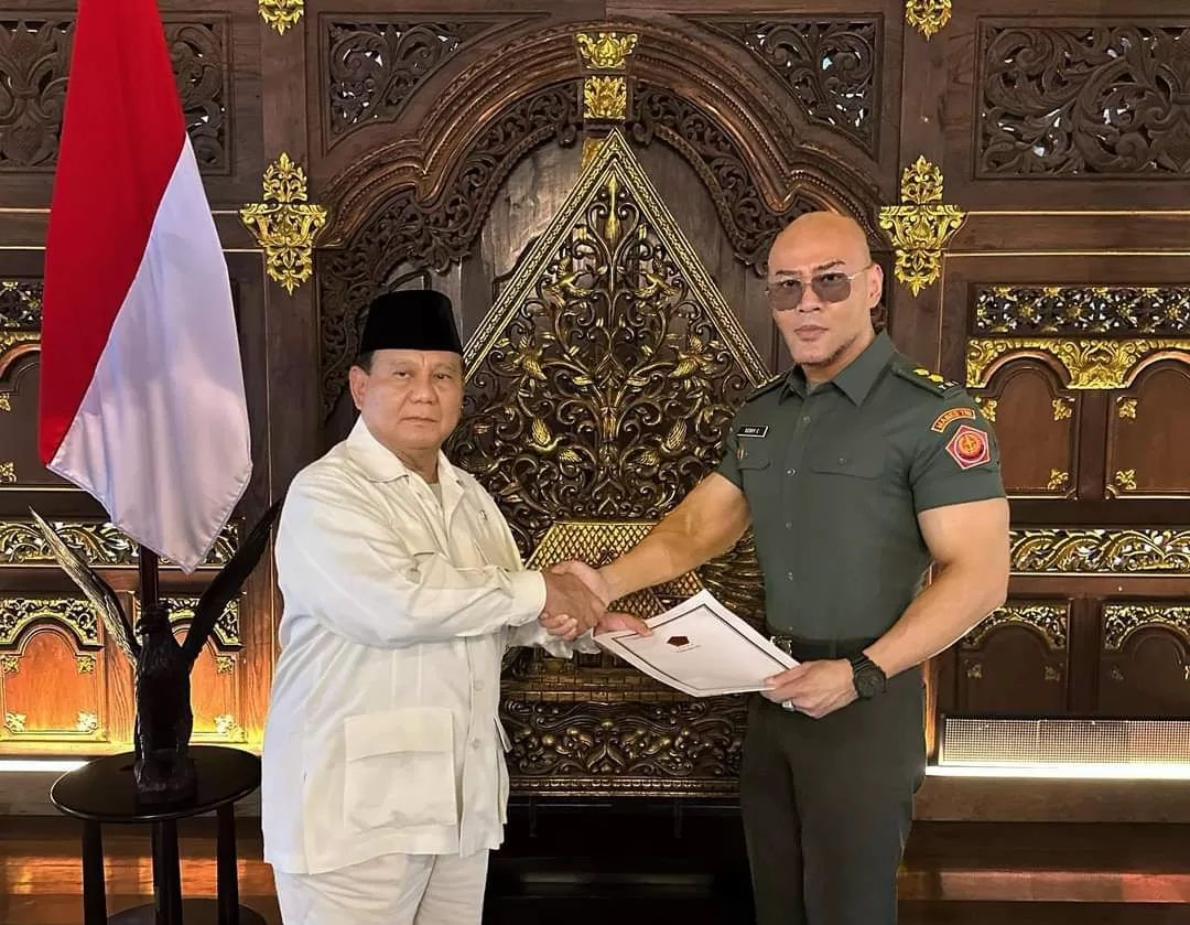 Deddy Corbuzier Diberi Pangkat Letnan Kolonel Tituler Angkatan Darat oleh Menhan Prabowo Subianto