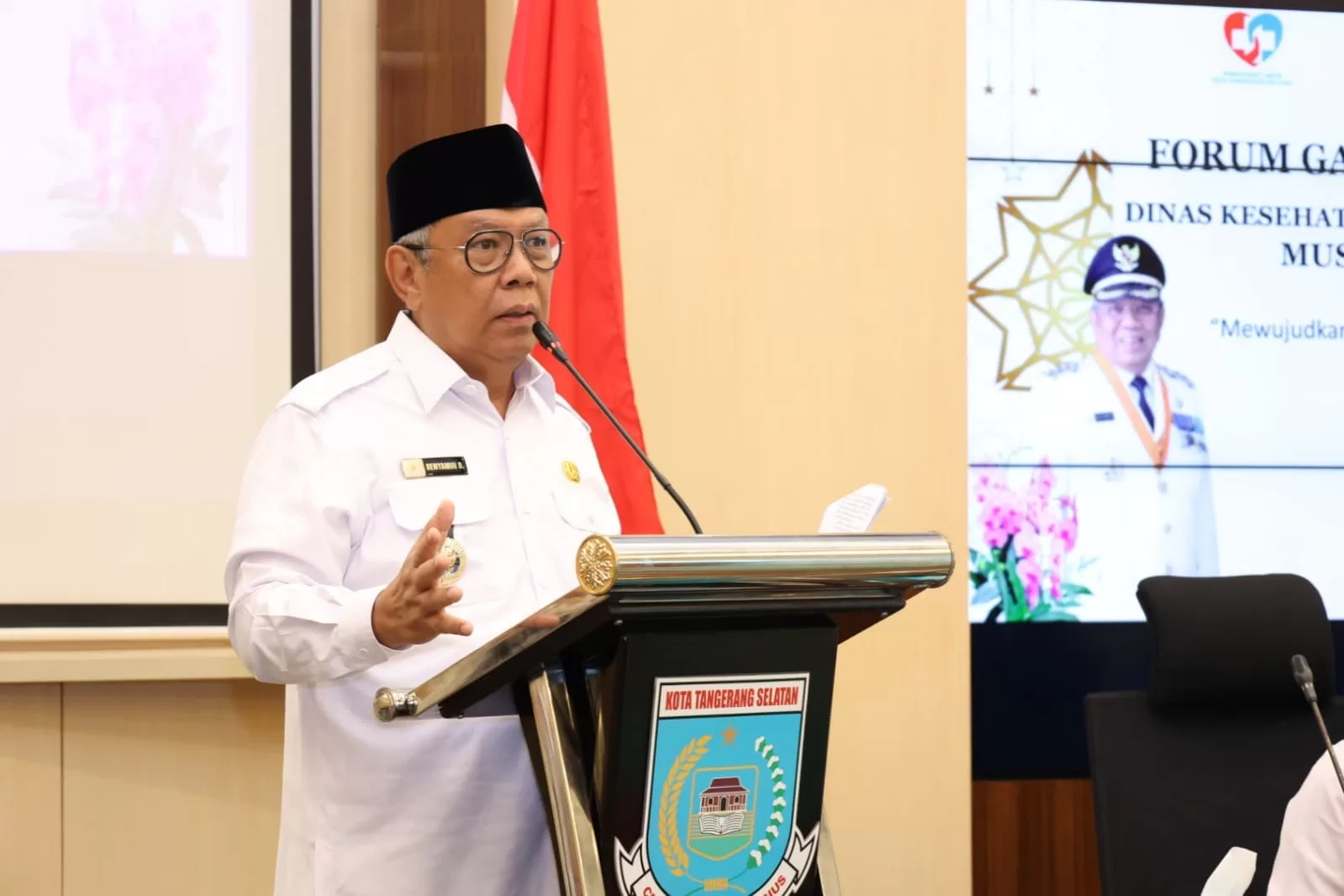 Wali Kota Benyamin Davnie pada kesempatan acara Forum OPD Dinas Kesehatan, RSUD dan DP3AP2KB yang Bertempat di Aula Blandongan, Puspemkot Tangsel, Rabu (22/02).