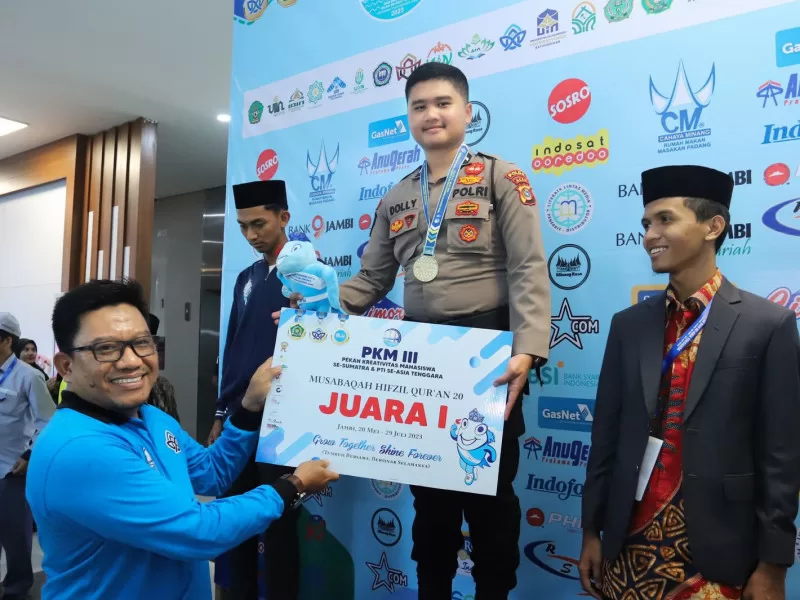 Bripda Dolly Isma Indra, Polisi dari Santri Juara 1 Hifdzil Qur'an 20 Juz  PKM III