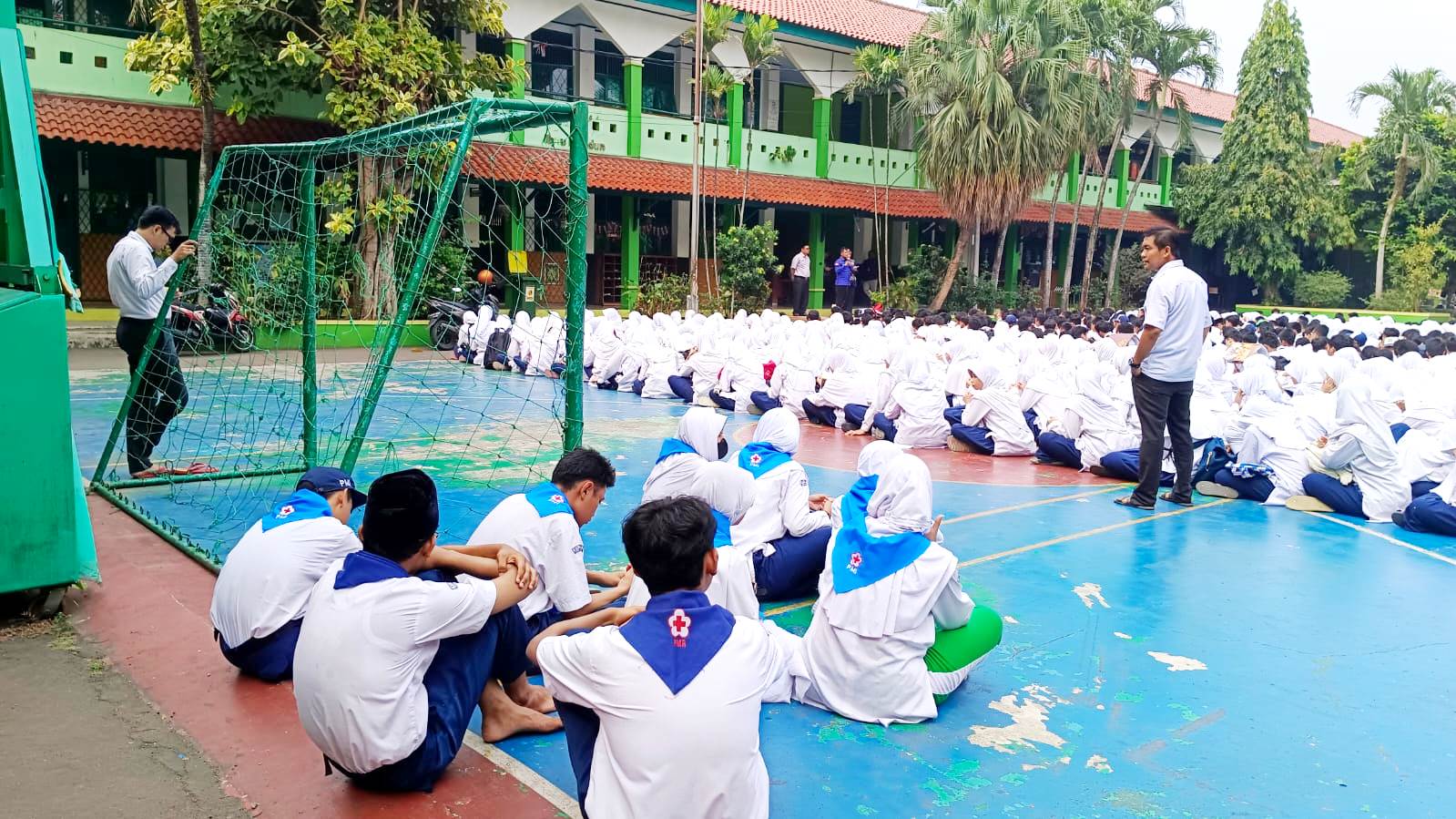 Simulasi Mitigasi Kegempaan di MTsN 1 Kota Tangerang Selatan