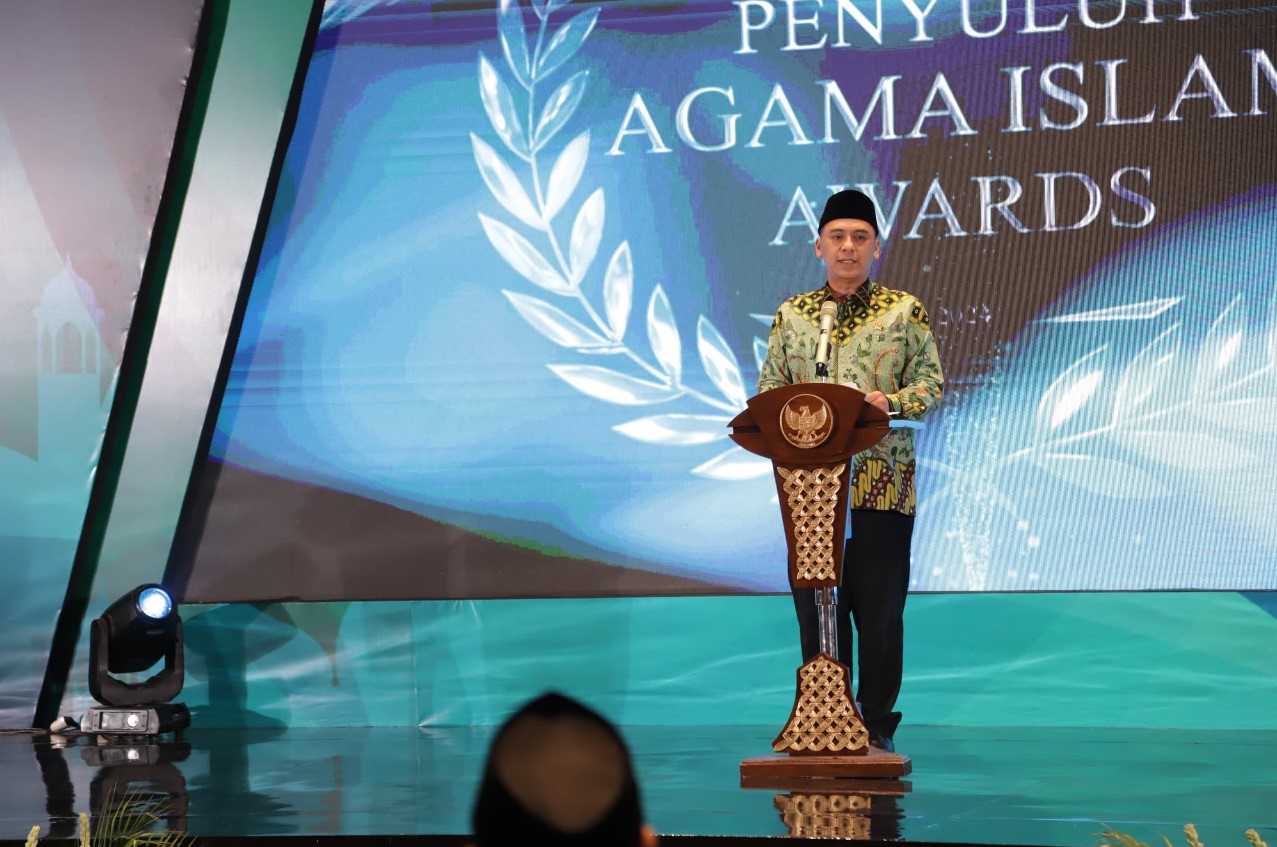 Kemenag Beri Penghargaan 11 Penyuluh Agama Islam Terbaik 2024 