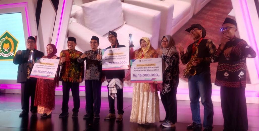 Ahmad Zubaidi Raih Guru Madrasah Aliyah Inspiratif Tingkat Nasional  2024