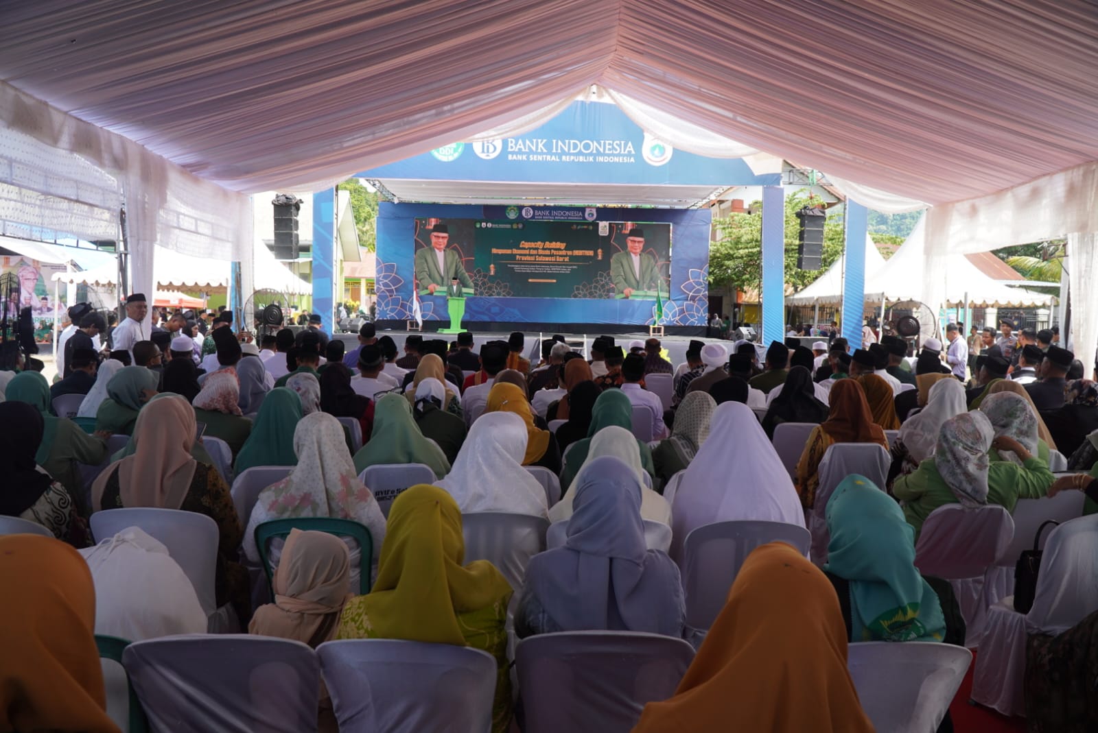 Menag Nasaruddin Umar Ajak Santri Teladani AG Ambo Dalle