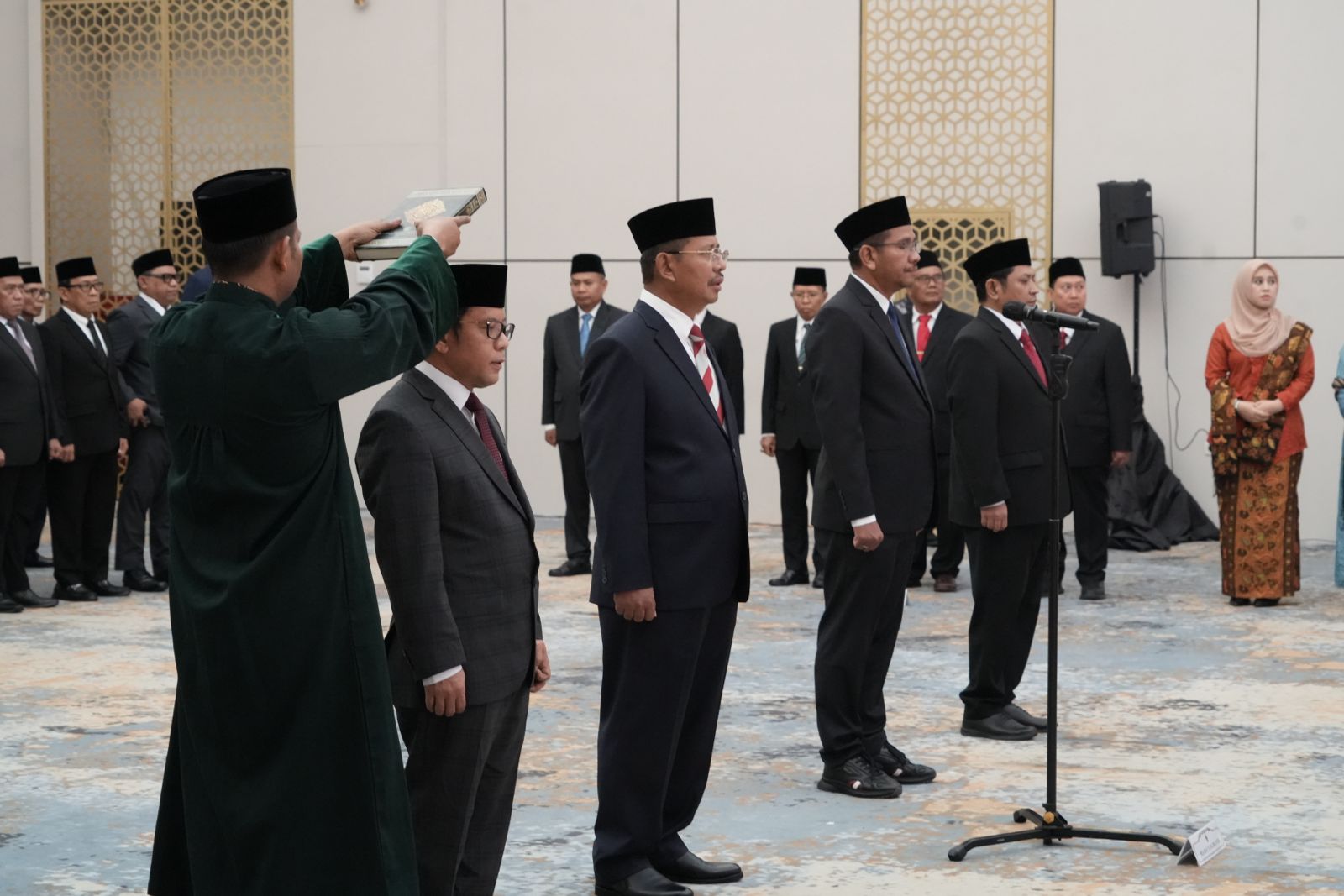 Menag Lantik Kamaruddin Amin sebagai Sekjen Kementerian Agama