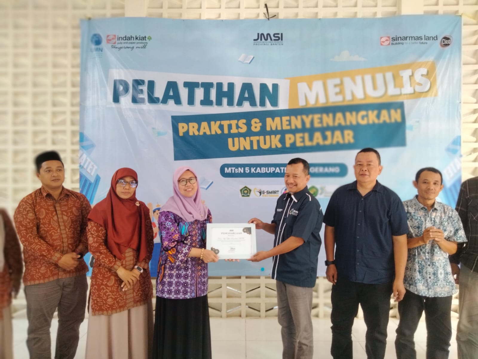 JMSI Banten Berikan Pelatihan Menulis kepada Ratusan Pelajar MTs N 5 Kabupaten Tangerang