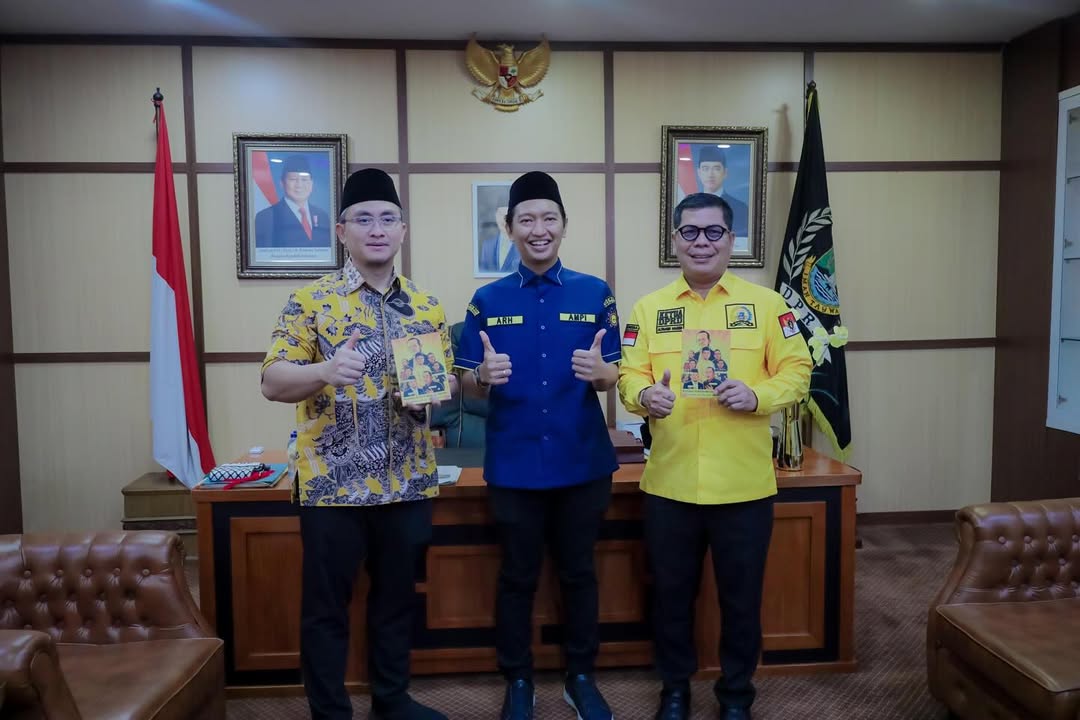 Dewan Pimpinan Daerah (DPD) Partai Golkar Provinsi Banten menerima kunjungan khusus Dewan Pimpinan Pusat (DPP) Angkatan Muda Pembaharuan Indonesia (AMPI) di Kota Serang, Kamis (7/9/2025). Pertemuan silaturahmi tersebut menyepakati program yang akan dilakukan bersama, terutama terkait pemberdayaan pemuda.