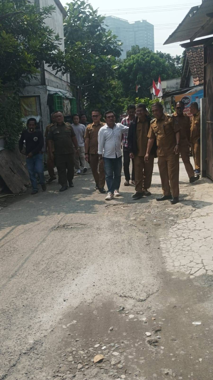 Pemkot Tangsel Tanggapi Keluhan Warga Kandang Sapi Lor: Jalan Masih Aset Pengembang Alam Sutera