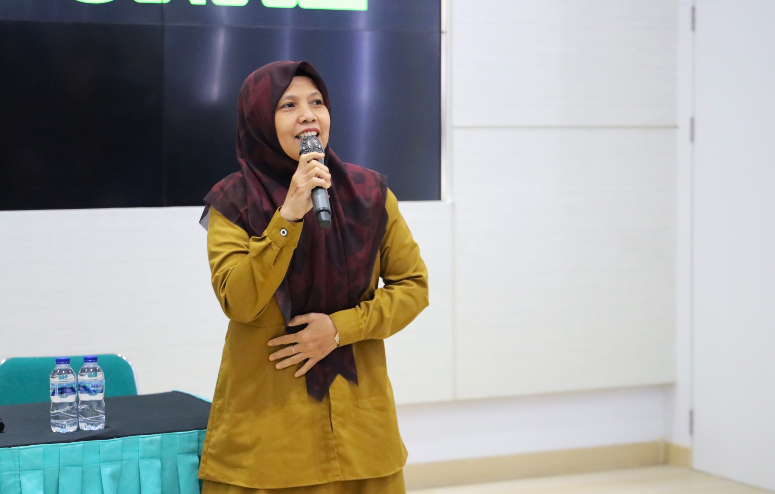 Pelaksana tugas (Plt) Sekretaris Diskominfo Tangsel Eva Suryani